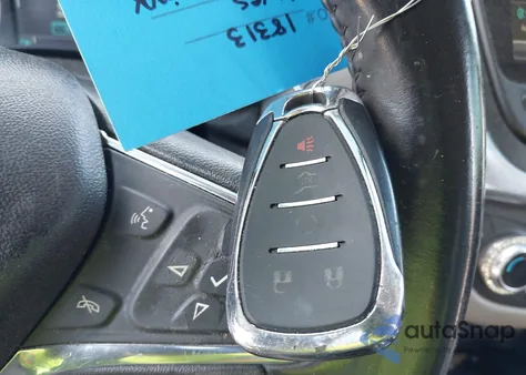 2018 Chevrolet Equinox Premier z USA, uszkodzony, nr VIN 3GNAXMEV4JS647305